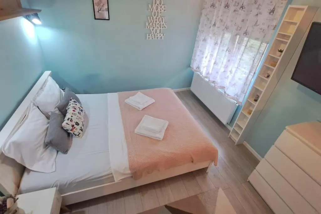 Nature View Apartment Bucharest
