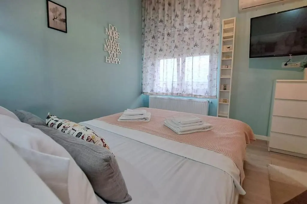 Nature View Apartment Bucharest